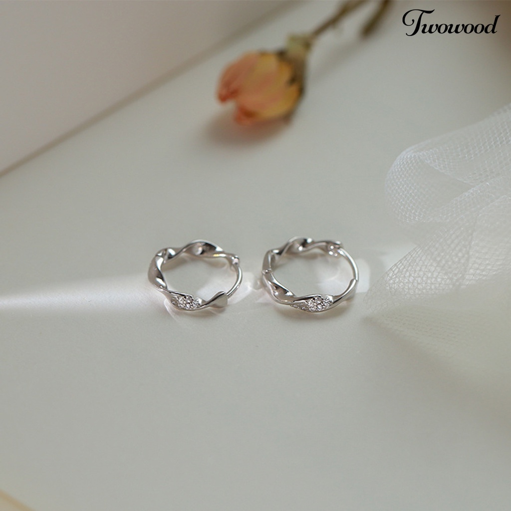 1 Pc Anting Bentuk Bulat Twisted Bahan Cubic Zirconia Untuk Wanita