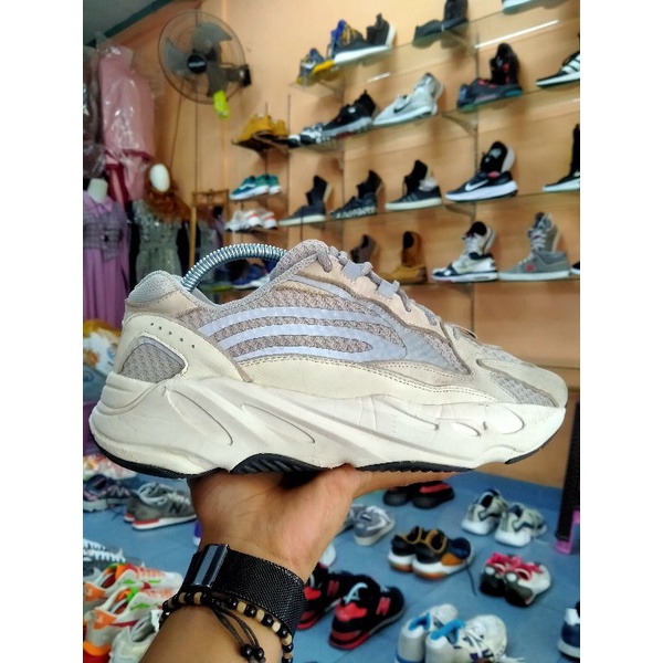 ADIDAS YEEZY 700 SECOND