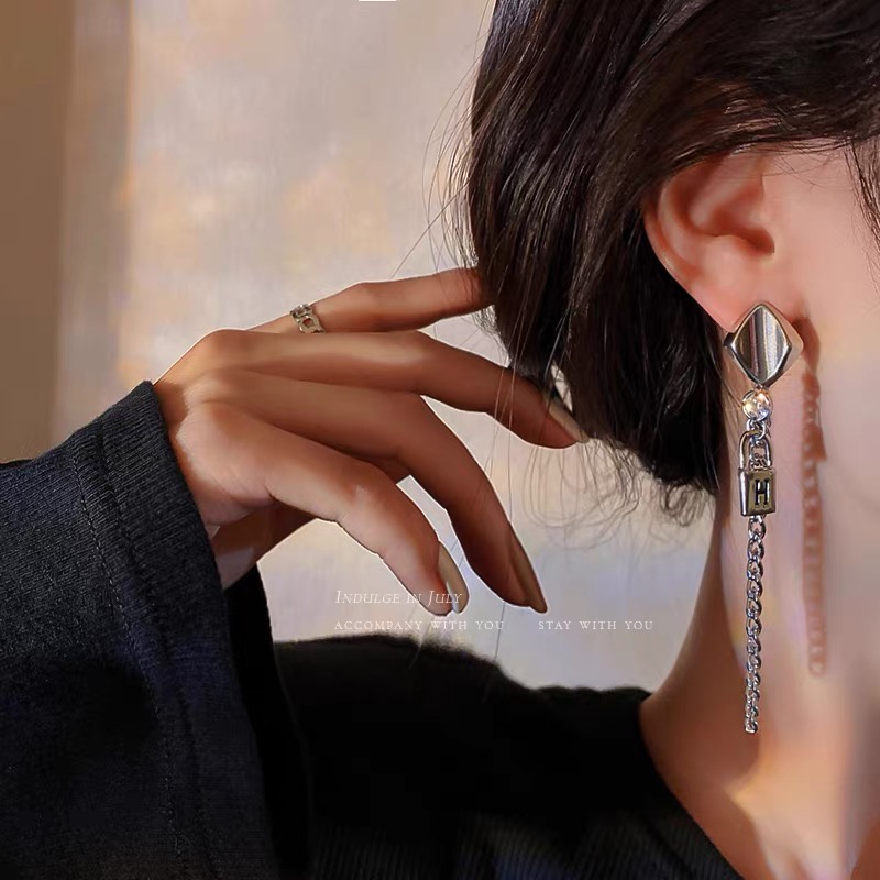 Anting Rumbai Bahan 925 Silver Needle Gaya Korea Untuk Wanita