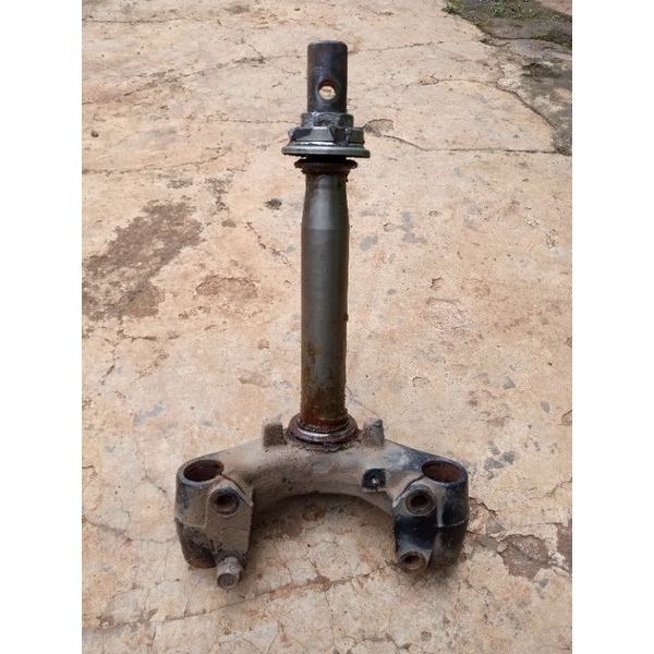 t segitiga + komstir cs1