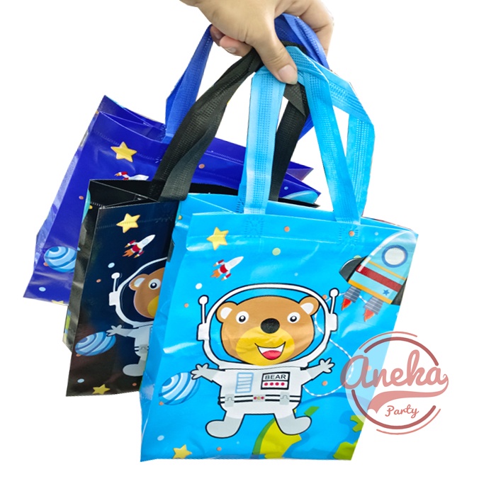 Tas Souvenir Ulang Tahun Astronot / Goodie Bag galaksi astronot / tas ultah karakter / Tas Ulang Tahun size S
