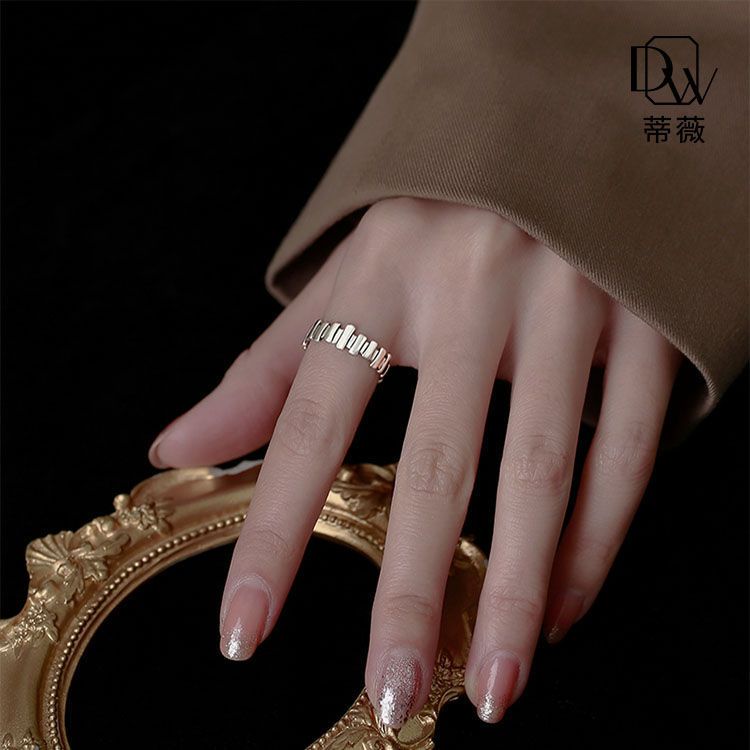 925 cincin salib perak wanita ins sederhana ceruk yang dapat disesuaikan cincin jari telunjuk cincin trendi kepribadian bergaris berkualitas tinggi