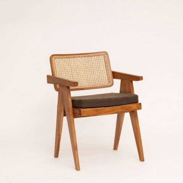 Kursi Cafe Kaki A Rotan Kombinasi Bantalan Busa Kursi Makan Kayu Jati