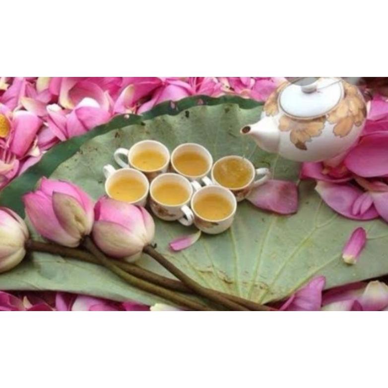 

PRODUK- BUNGA LOTUS KERING, DRIED LOTUS FLOWER 75GR NELUMBO NUCIFERA (KELOPAK LOTUS KERING) .