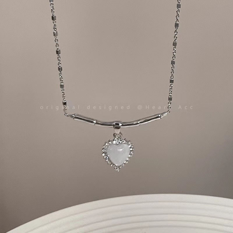 Kalung Rantai Liontin Hati Bahan Alloy Hias Batu Opal Imitasi Untuk Wanita