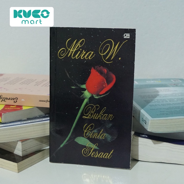 Buku Bukan Cinta Sesaat (Mira W)