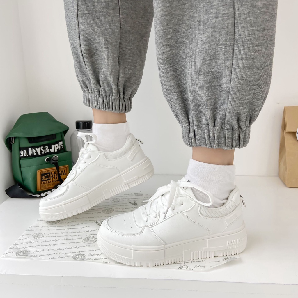 Sepatu Putih Perempuan Korean Style Sepatu Sneaker Wanita Santai Import Sneakers Shoes Cewek Trendy SP-216