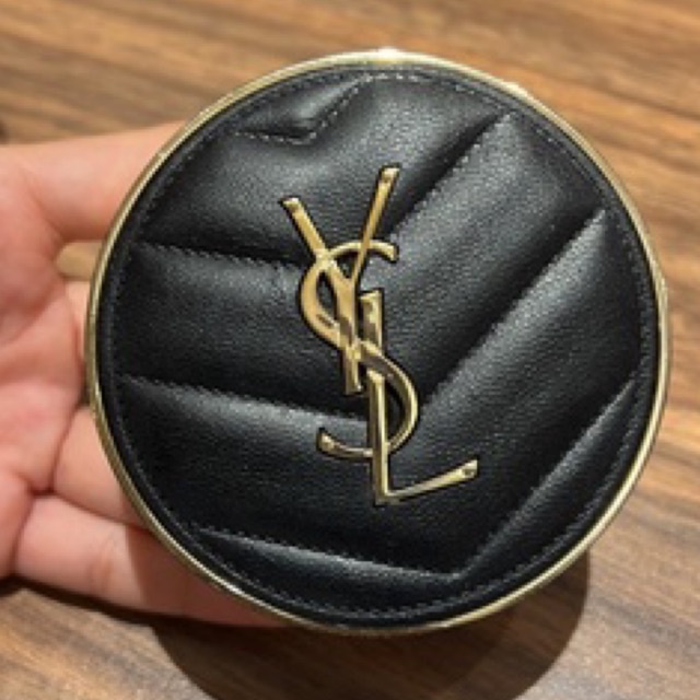 Preloved ysl cushion case