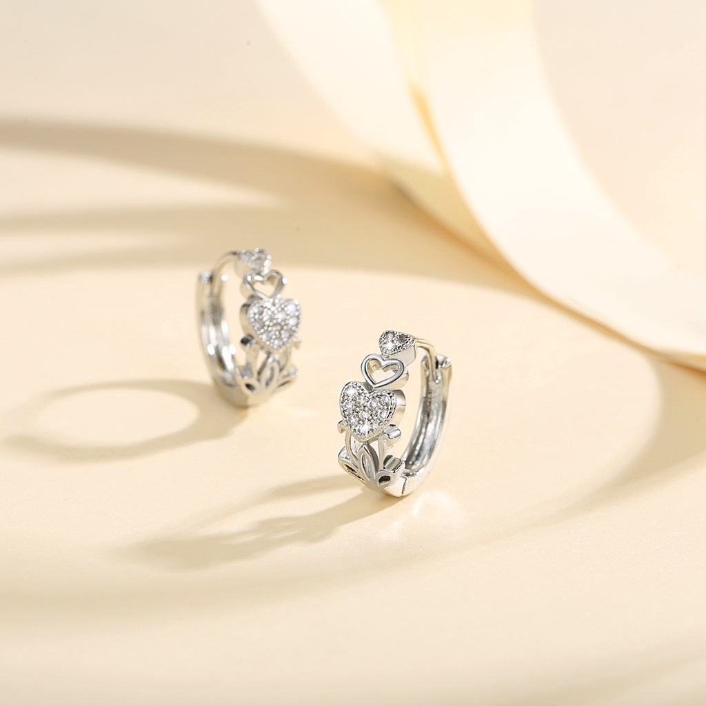 Y848 Fashion Perhiasan Perak Korea-Style Super Flash Anting Berbentuk Hati wanita Hoop Earrings