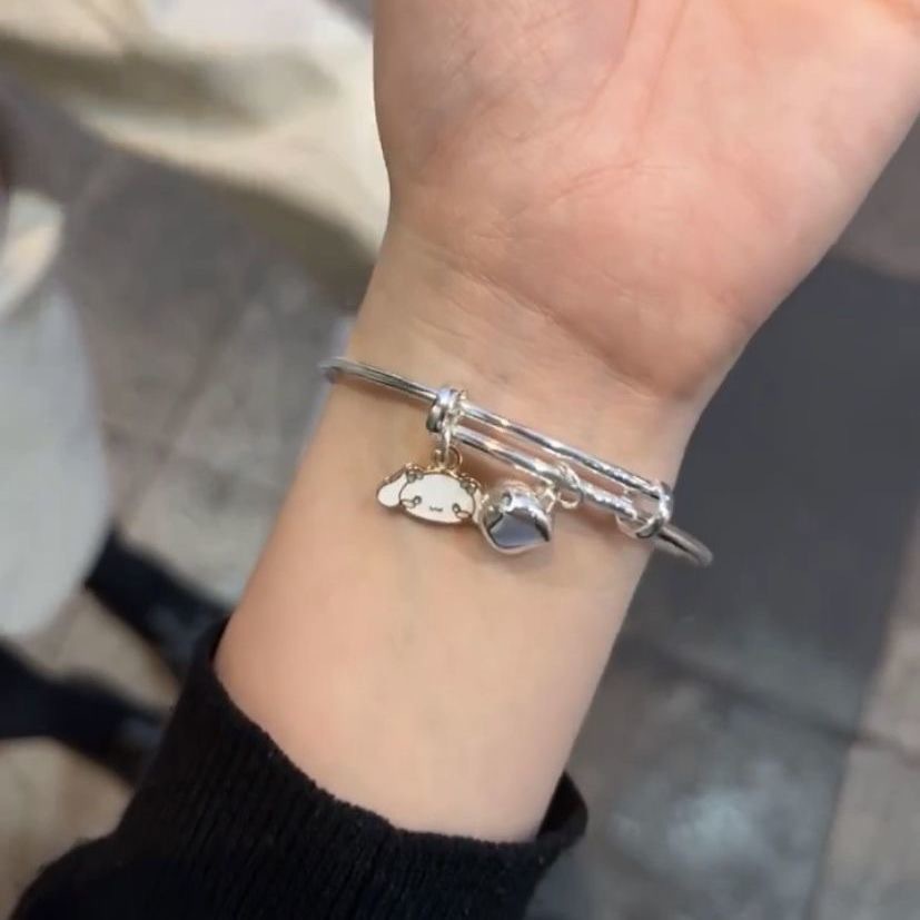 Gelang Tangan Silver Motif Anime Lucu Untuk Wanita