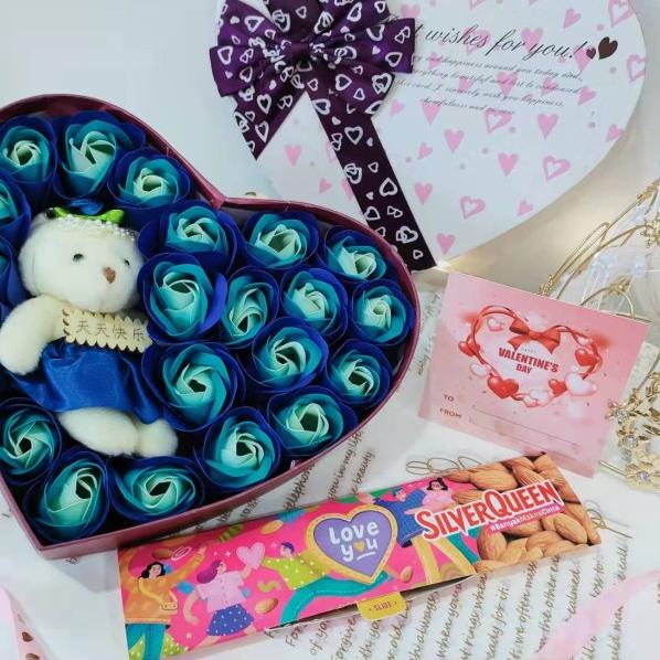

Onemarkets Kado Bunga Valentine Kotak Love - Kado Anniversary F003D - Biru