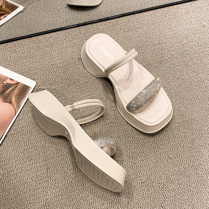 [ Import Design ] Sepatu Sandal Slip On Wanita Import Premium Quality ID194