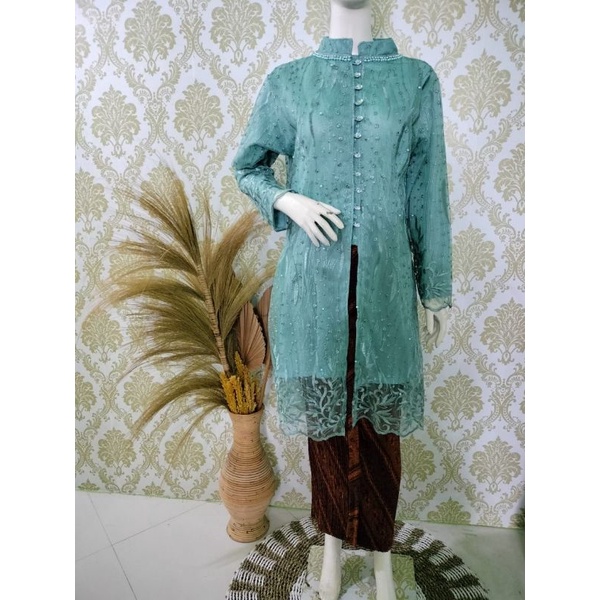 kebaya besan, tunik besan