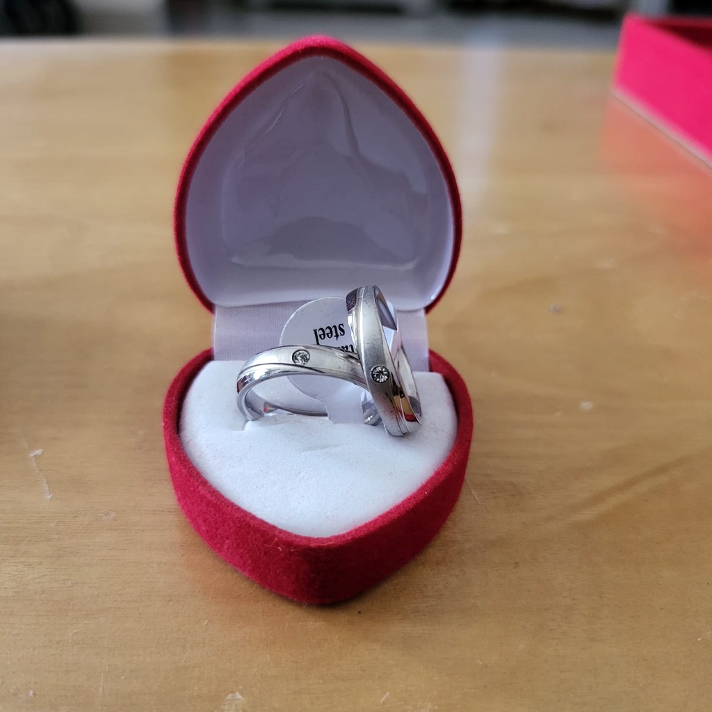 Cincin Emas Anti Karat Cincin Mata Belah CC653/5 Dapat 2 dan box Tunangan Nikah Titanium Stainless Steel Cincin Pria Cincin Wanita Cincin Couple Anti luntur 24 karat