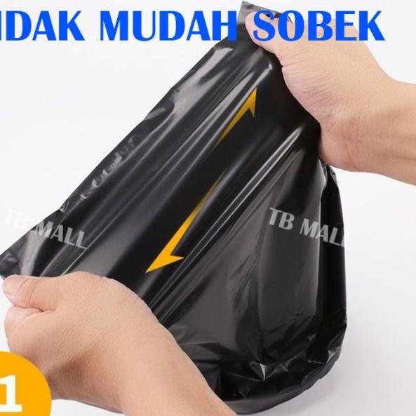 

Plastik Packing Baju Olshop / Polymailer Hitam Glossy LDPE 35X50CM ISI