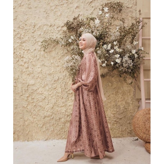 Daphne Dress by Wearing Klamby Sale (new)