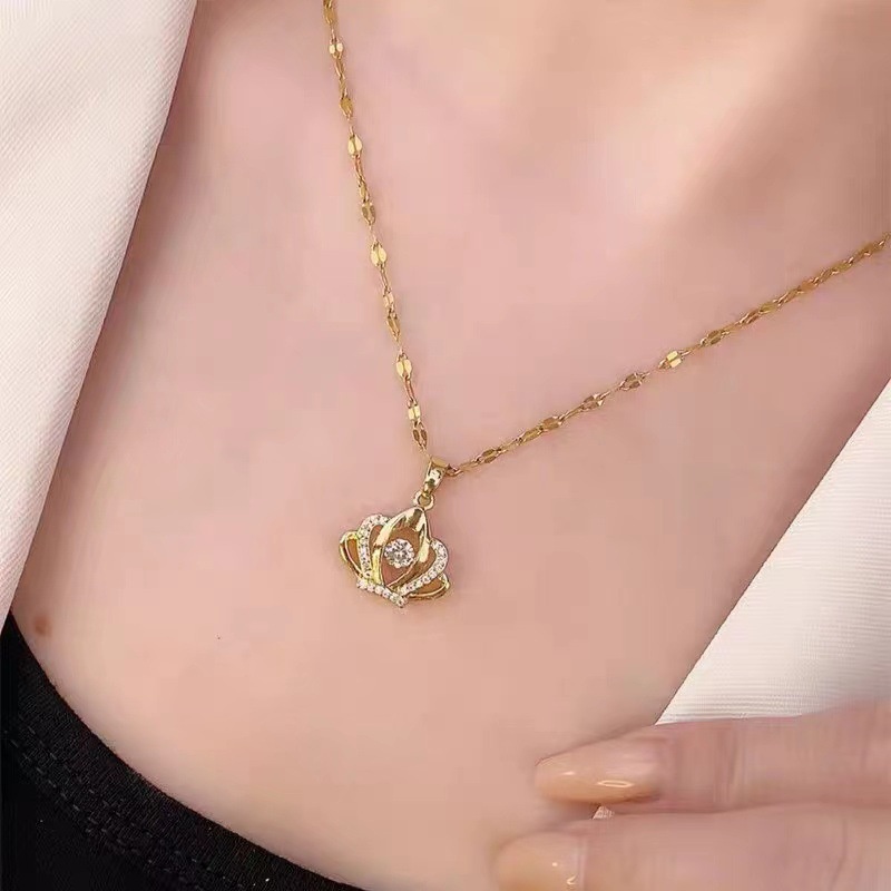Kalung Rantai Klavikula Hias Liontin Mahkota Kristal Bahan Stainless Steel Untuk Wanita