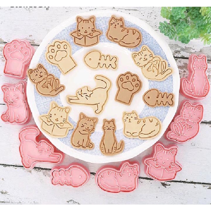 Set Isi 8 Cetakan Kue Kering Biskuit Karakter Lucu Bento Tools Mold For Cookies