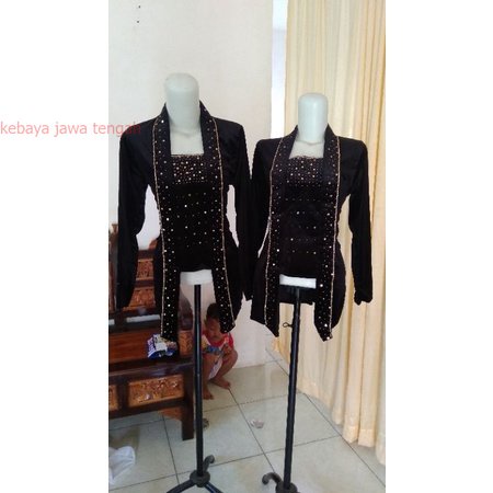 kebaya bludru payet tabur Kebaya Bludru