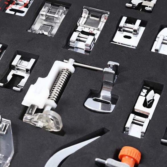 Sepatu Set 32 Pcs Set Mesin Jahit Portable