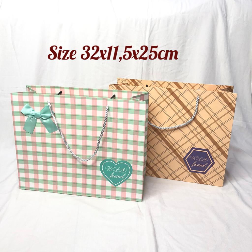

FS Paper Bag Korea Green White Shopping Bag/ Tas Hadiah HDJ-001L