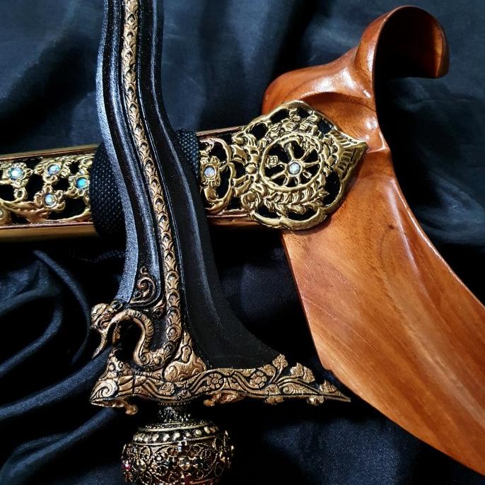 

Keris Nogo Sungkem Kinatah Pamor Kelengan