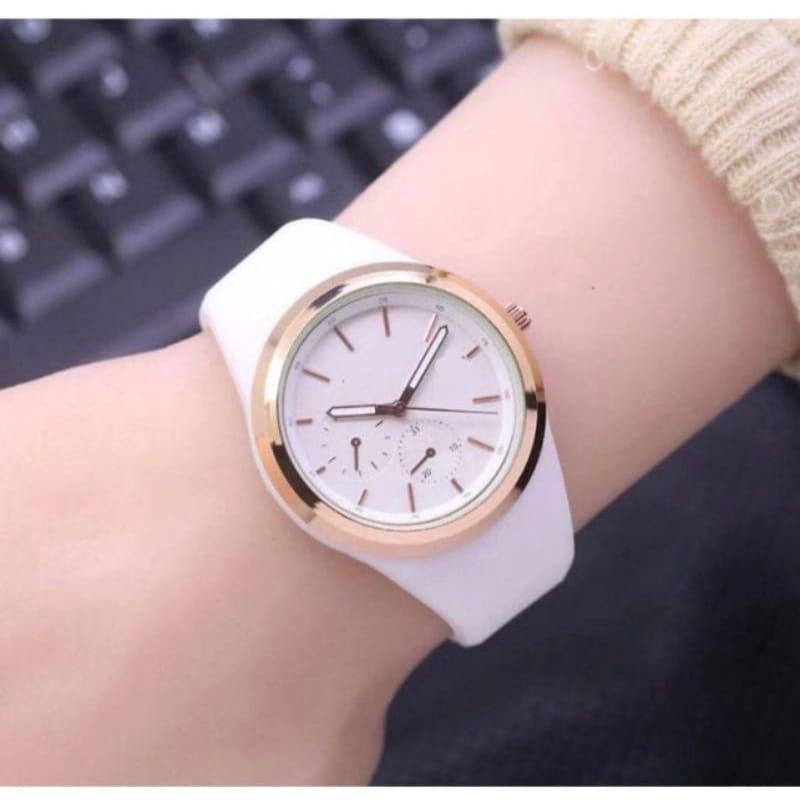 (Cod)Jam Tangan Wanita Fs/Gues No Tanggal Strap Rubber/Karet(Dikirim Jakarta)