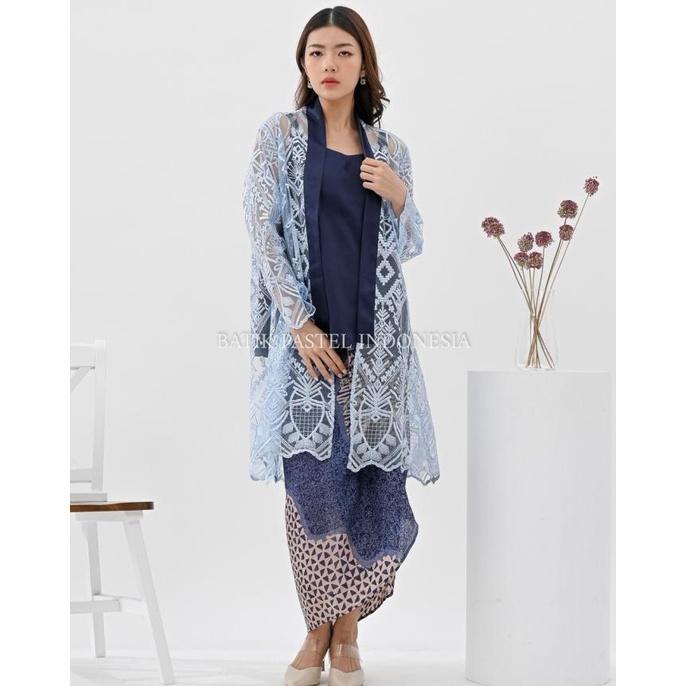 Ayana Set Inner Outer Brokat dan Rok Batik Viscose Cap Tradisional