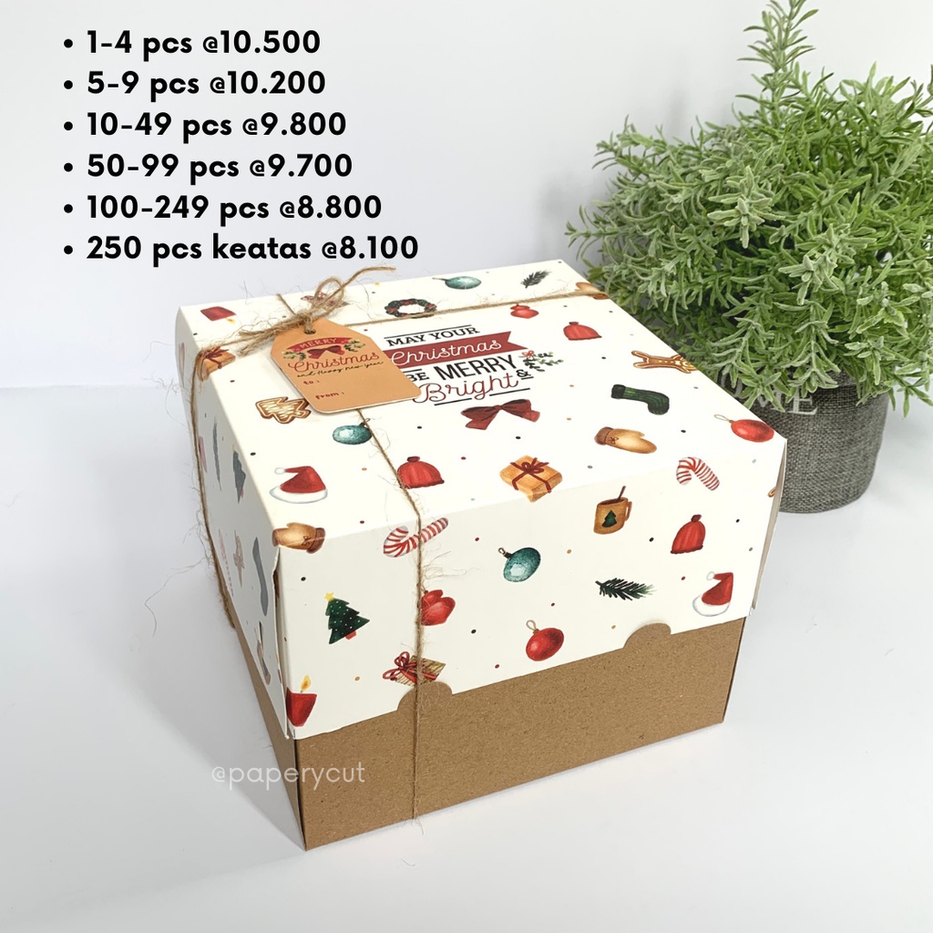 

Box Dus Kotak Packaging Toples Kue Cookies Natal 18 x 18 - 4 Jar IVORY