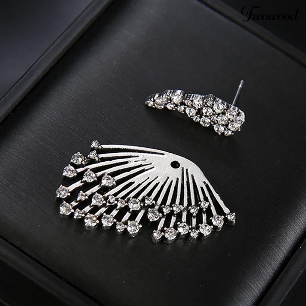 1pc Anting Stud Bentuk Sayap Asimetris Aksen Berlian Imitasi Gaya Retro Untuk Wanita