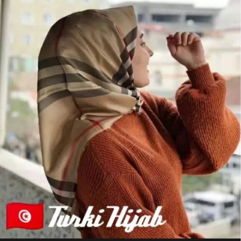 KERUDUNG SEGI EMPAT HIJAB JILBAB MOTIF BURBERRY PREMIUM