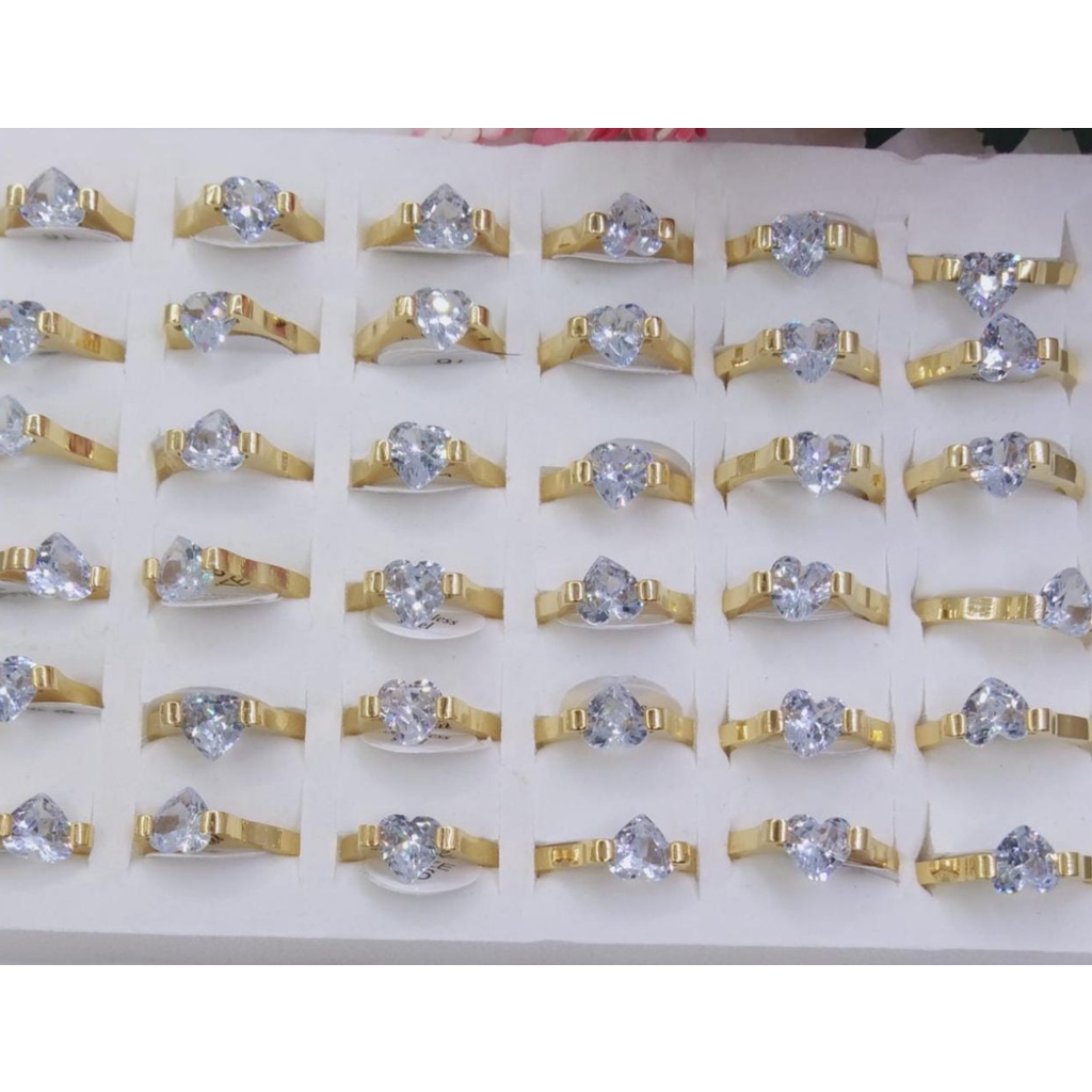 CINCIN TITANIUM GROSIR 1 BOX ISI 36 PCS UKURAN 16 SAMPAI 19 / DIAMOND HATI EMAS GOLD / DUNIA GELANG