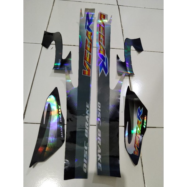 Striping Stiker Lis Vega r Lama 2003 hologram