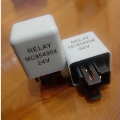 Relay Lampu Fuso 24V Kaki Pin 3 MC854954