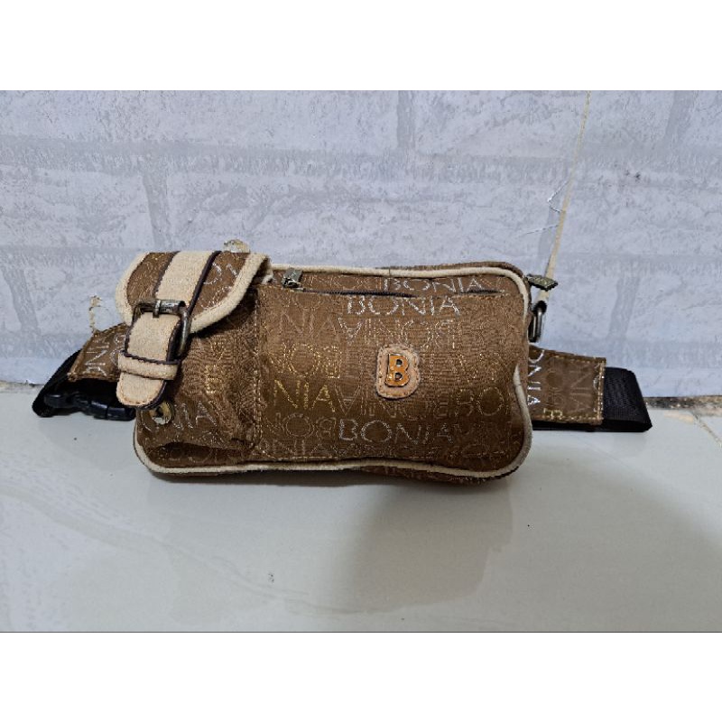 Tas pinggang WB BONIA Vintage Classic