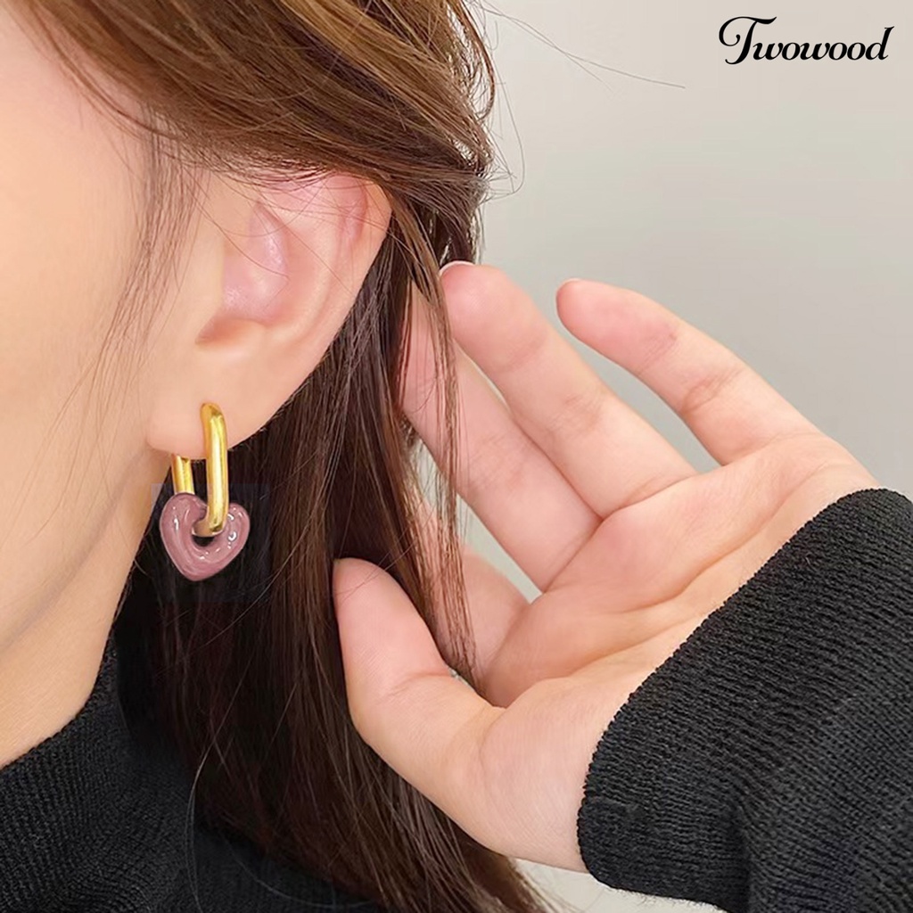 1 Pasang Anting Bentuk Hati Warna Permen Bahan Alloy Gaya Korea Untuk Prom