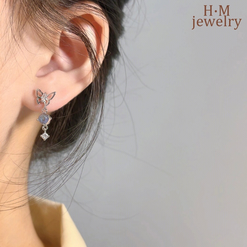 Anting Tusuk Sterling Silver 925 Desain Kupu-Kupu Asimetris Simple Untuk Wanita 2022