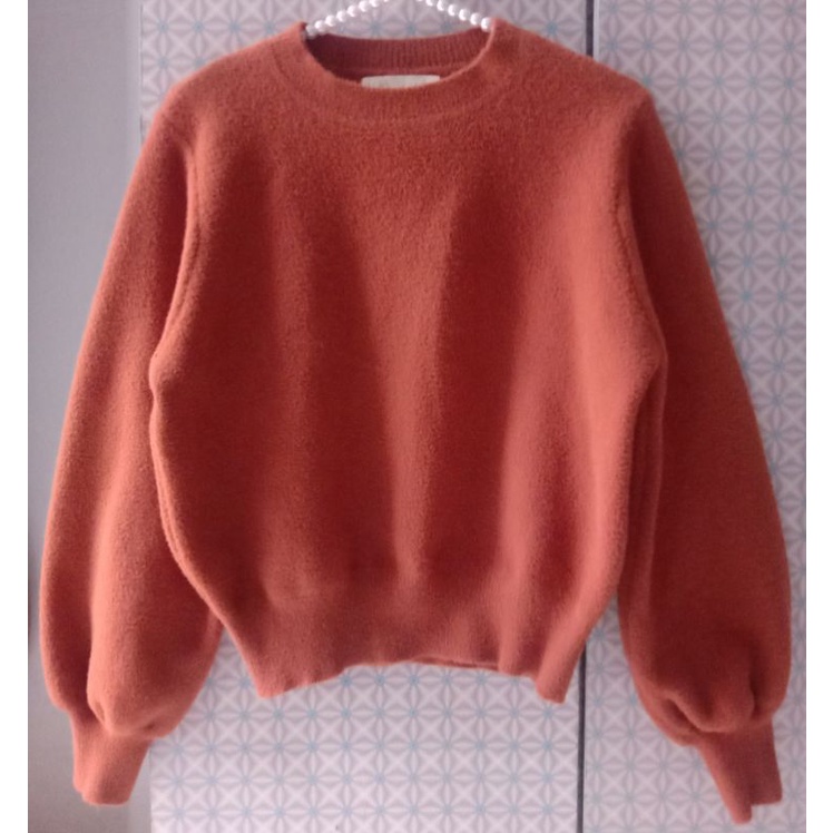 baju fuzzy lengan balon gede bulu pendek
