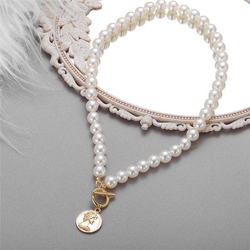 Gelang Mutiara Aksen Bandul Liontin Koin Elisabeth Gelang Senada Victory Aksesoris Fashion SGC15