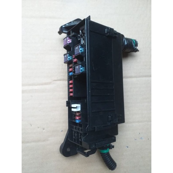 fuse box sekring avanza xenia vvti box sekring avanza xenia vvti orisinil  Toyota fusubox sekring av