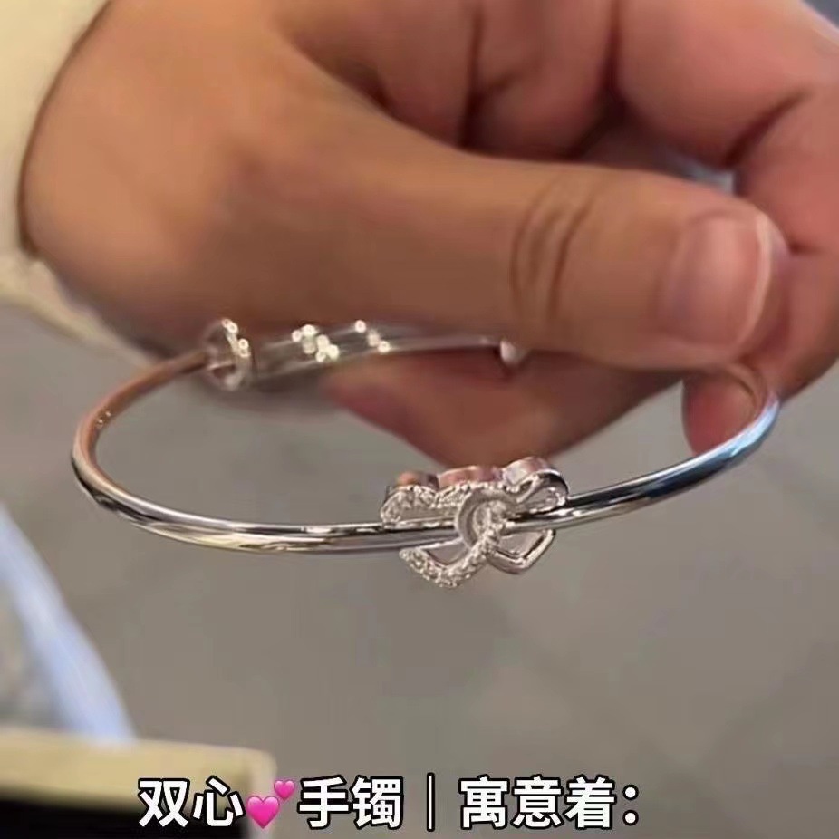 Gelang Tangan Adjustable Motif Hati Ganda Untuk Wanita