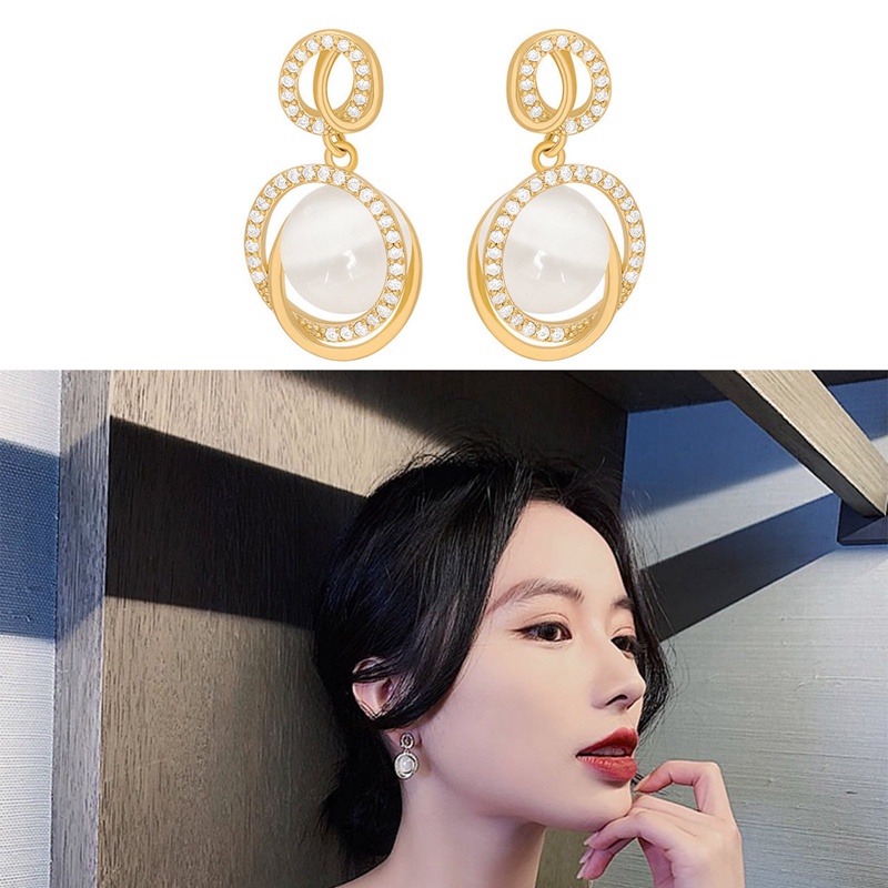 Fancyqube Anting Gantung Batu Bulan Imitasi Warna Emas Gaya Korea Untuk Wanita