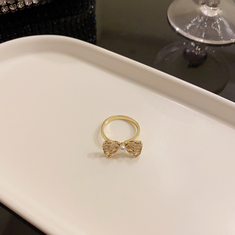 Cincin Model Terbuka Desain Pita Hias Zircon Gaya Mewahpopuler Untuk Wanita