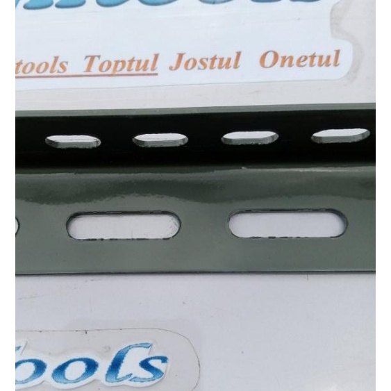 Besi Siku Lubang 2 Meter YSK