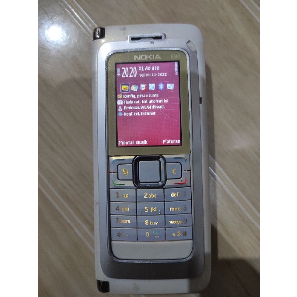 nokia e90 bahan