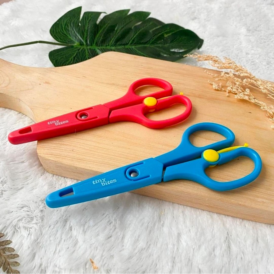 TINY BITES FOOD SHEARS MAKE MEAL TIME SAFE, FUN &amp; EASY