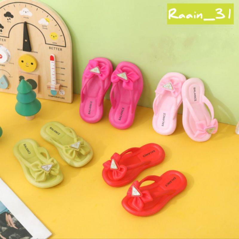 Sandal Balance anak perempuan terbaru Sandal import motif bunga piramida Sendal karet anak trendy