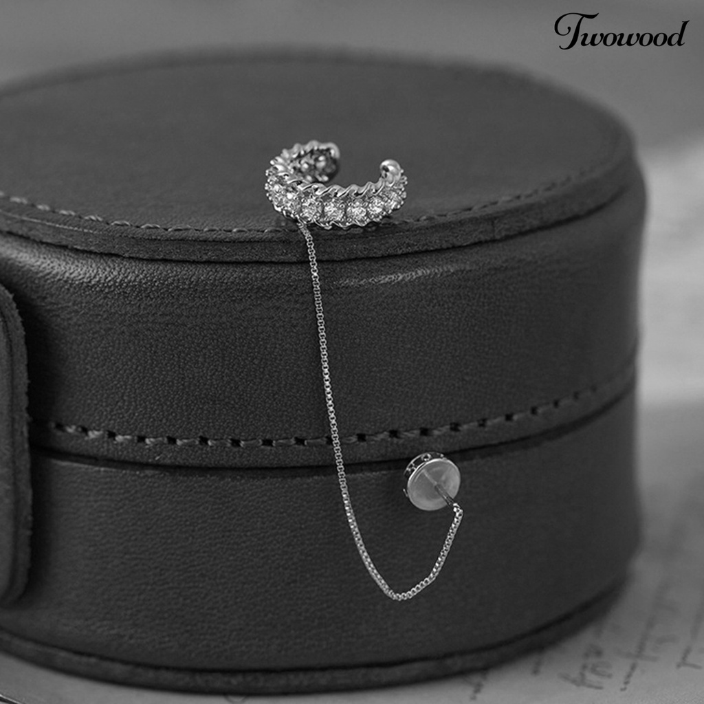 1 Pc Anting Klip Model Twist Cube Zirconia Gaya Retro Untuk Pesta Pernikahan