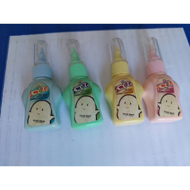

[BOX ISI 12] CORRECTION FLUID SMILE BERKUALITAS / TIP EX CAIR