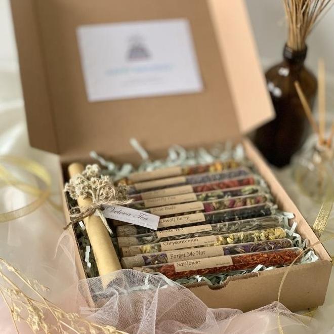 

HAMPERS TEH TEA KADO PARCEL WEDDING BIRTHDAY NATAL LEBARAN 15ML ISI 10 FDB85565DS